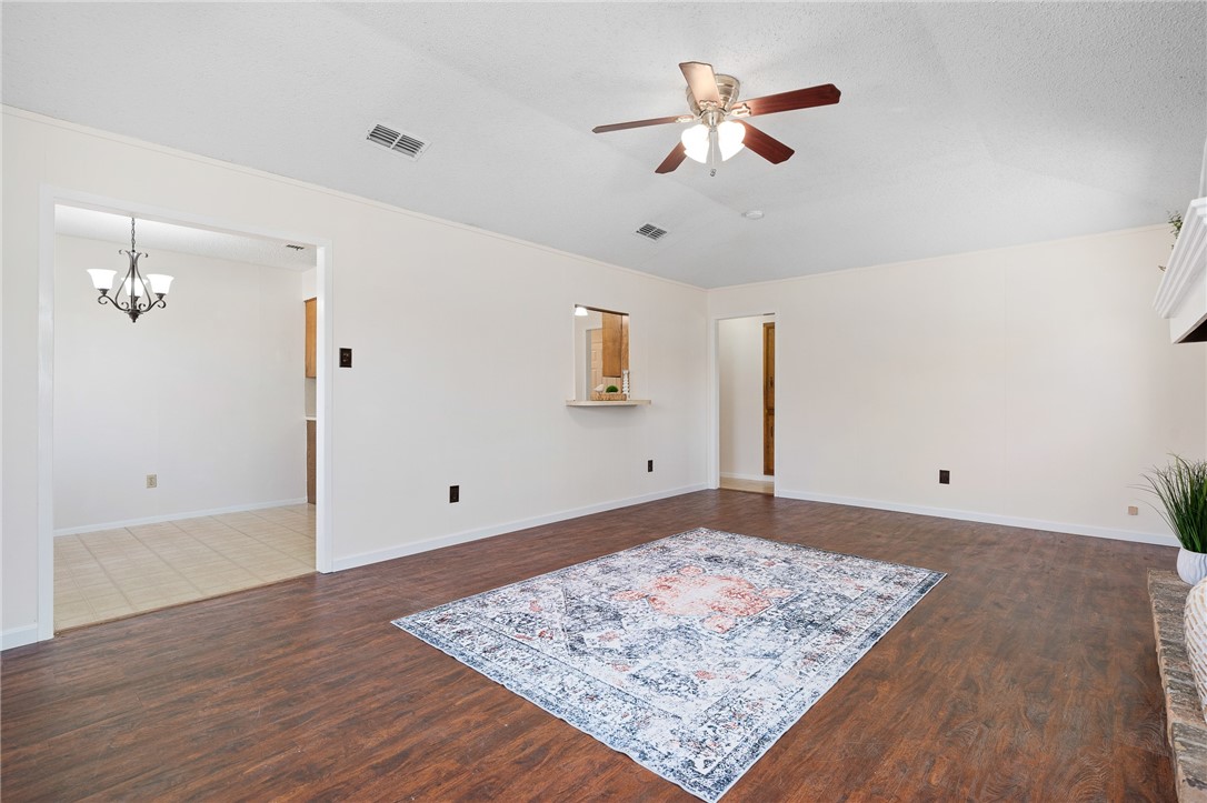 555 Vista Dr Property Photo 13