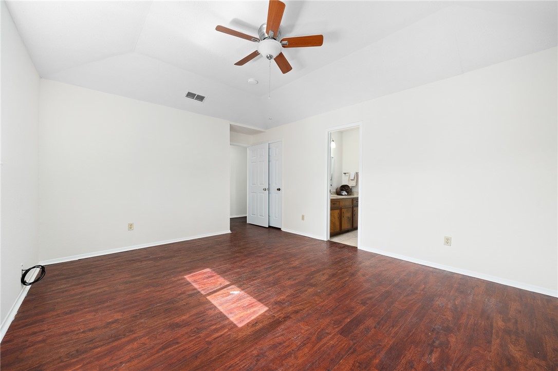 555 Vista Dr Property Photo 24