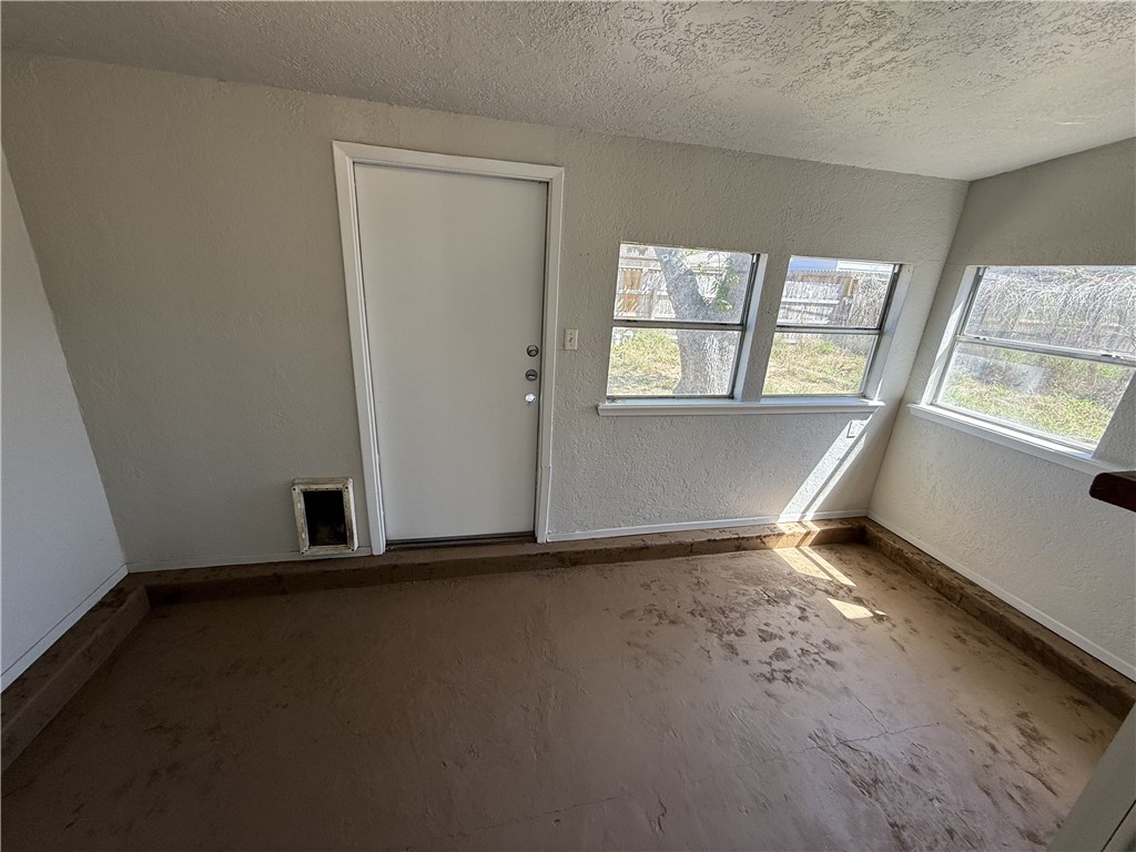 426 Vega Dr Property Photo 17