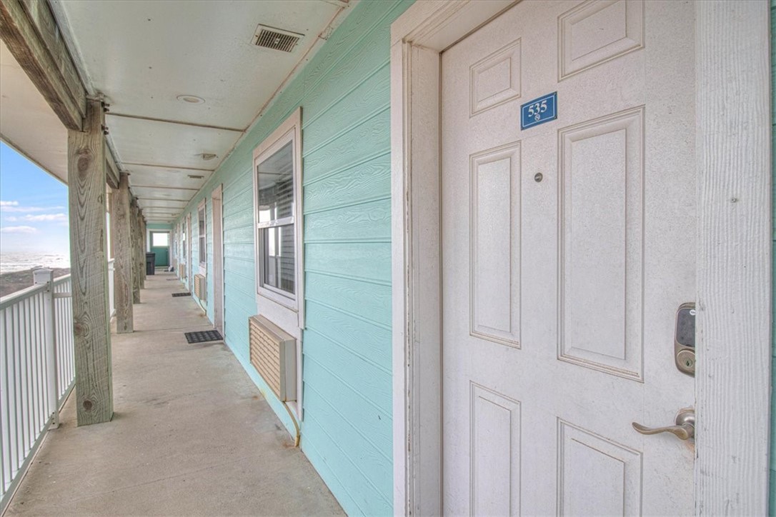 1924 On The Beach Dr 535 Property Photo 6
