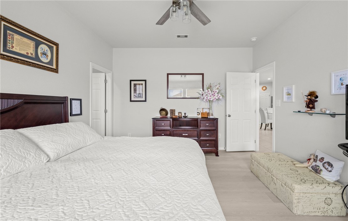 1813 Secretariat Dr Property Photo 14