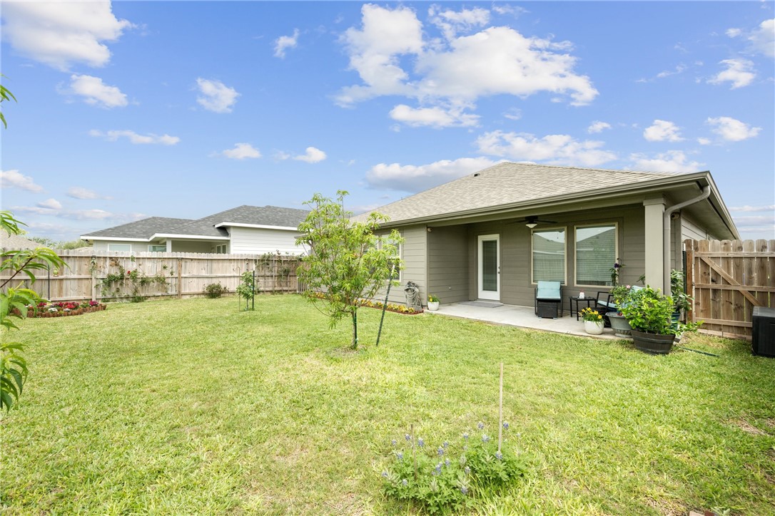 1813 Secretariat Dr Property Photo 23