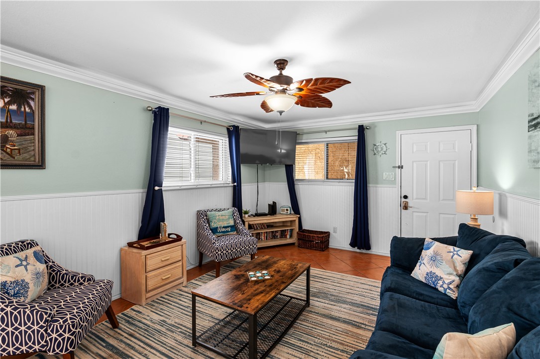 14921 Windward Dr 209 Property Photo 6