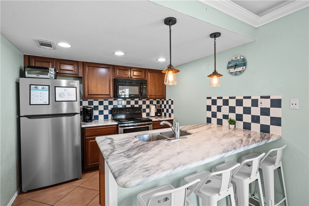 14921 Windward Dr 209 Property Photo 8