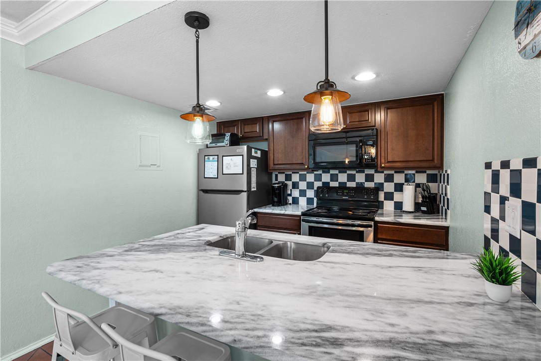 14921 Windward Dr 209 Property Photo 10