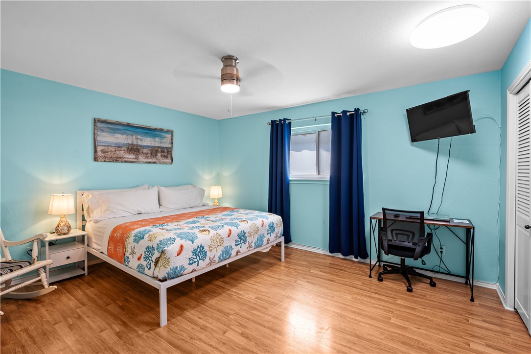 14921 Windward Dr 209 Property Photo 22