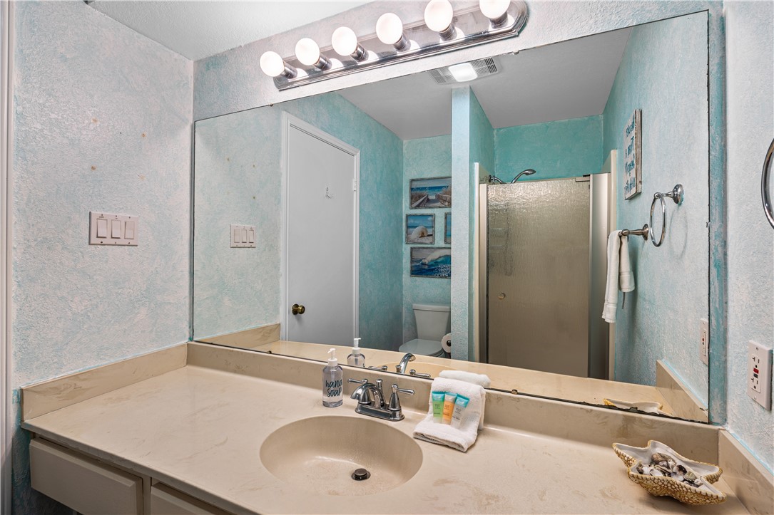 14921 Windward Dr 209 Property Photo 24