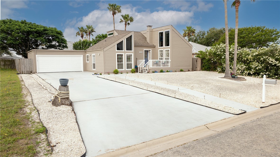 13729 Suntan Ave Property Photo 2