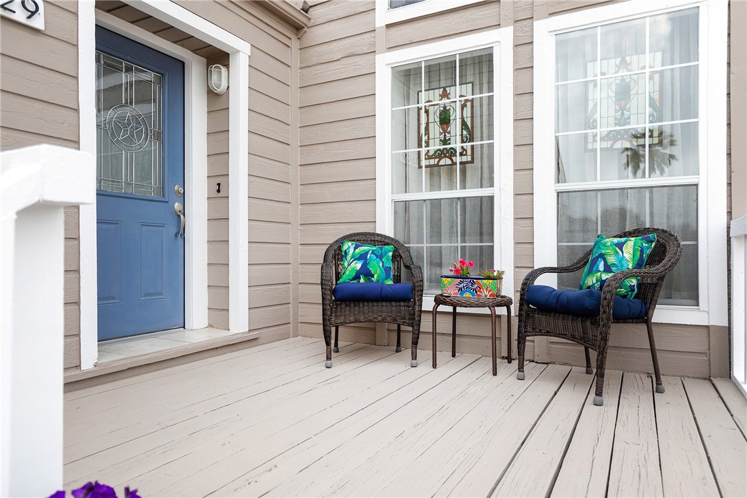 13729 Suntan Ave Property Photo 6