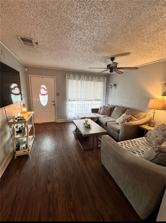 10946 Gates Ln Property Photo 3