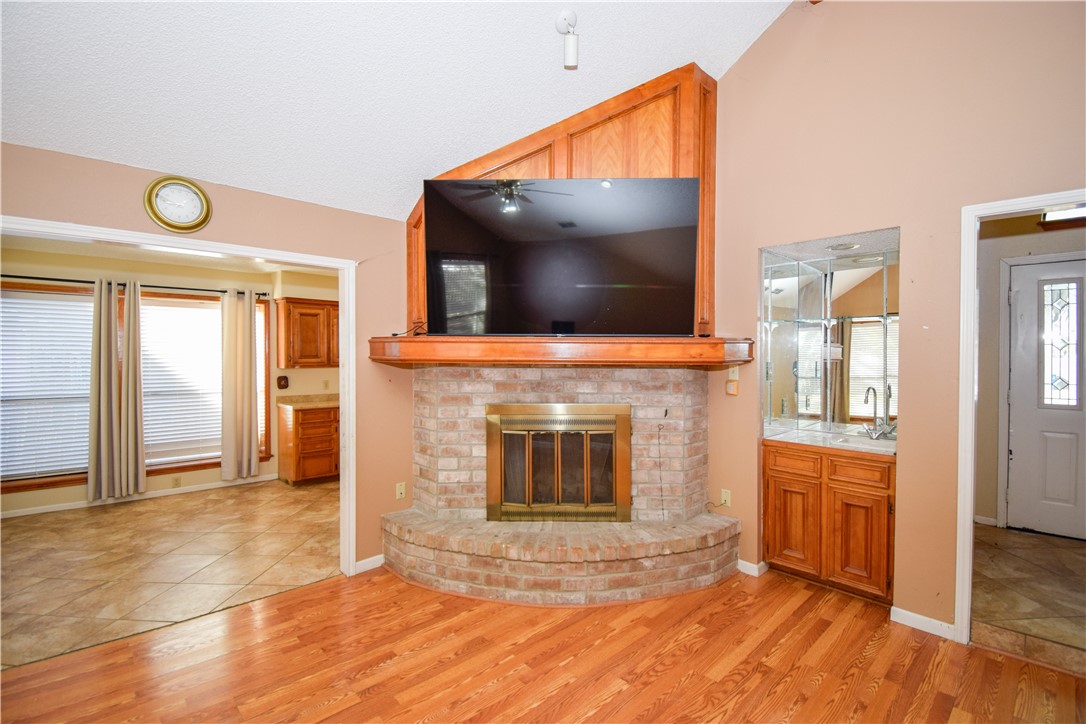 4346 Beaver Creek Dr Property Photo 3