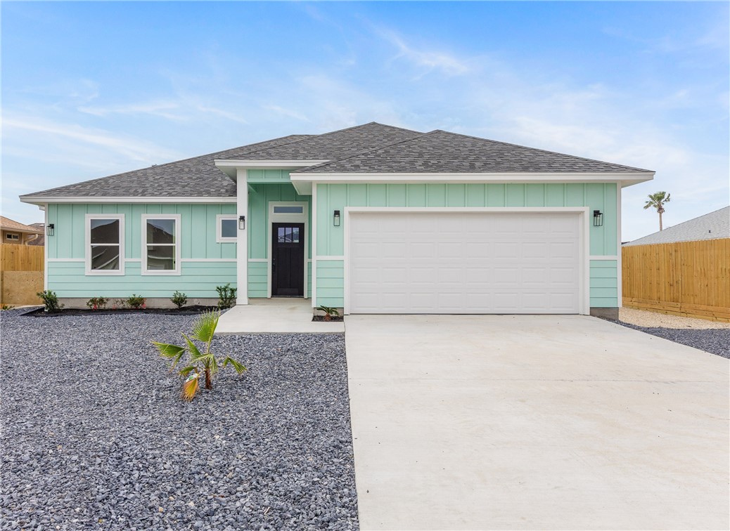 15638 Escapade St Property Photo 1