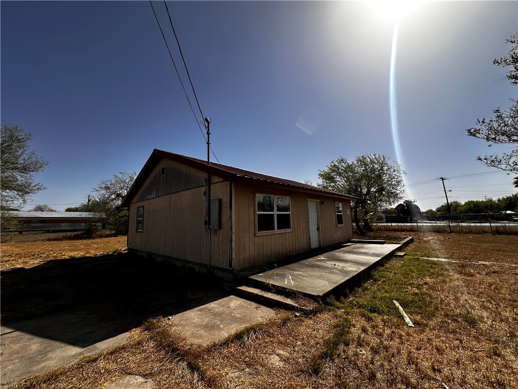000 Fm-3024 Property Photo 2