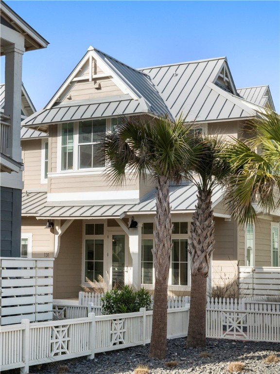 131 Sabal Property Photo 1
