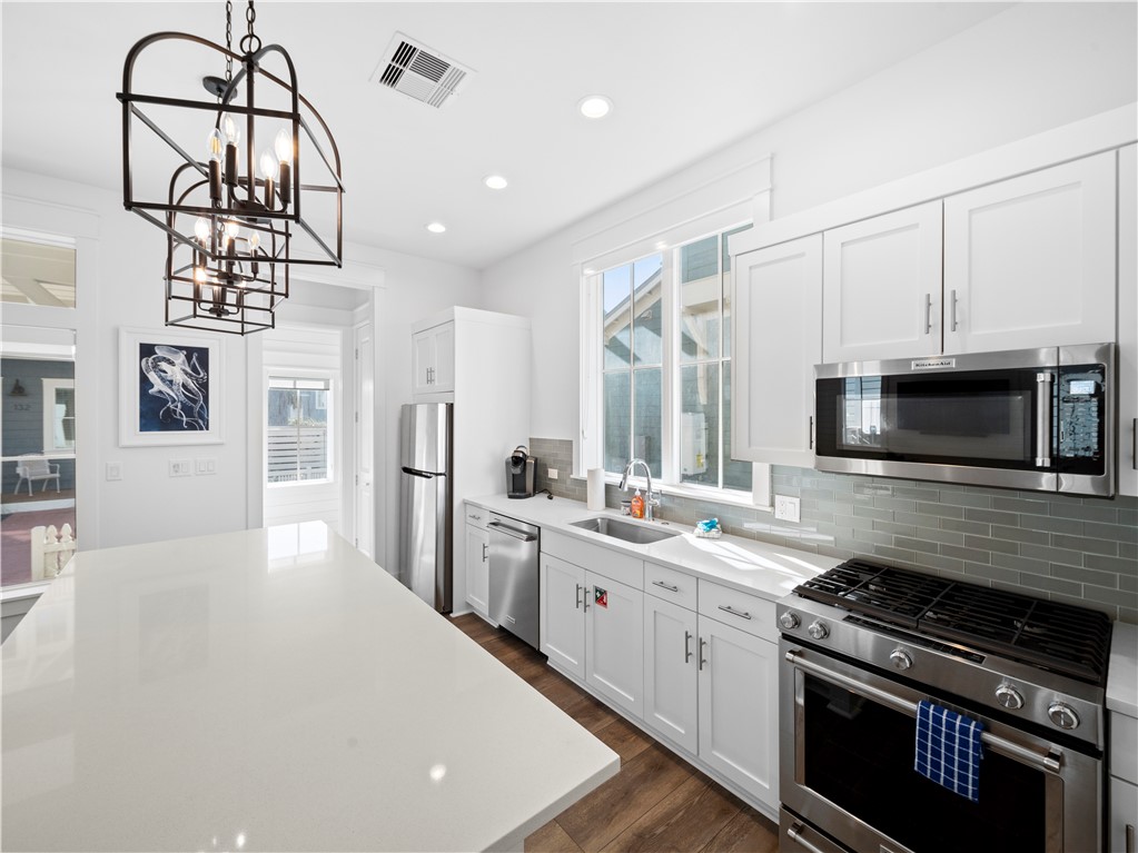 131 Sabal Property Photo 6