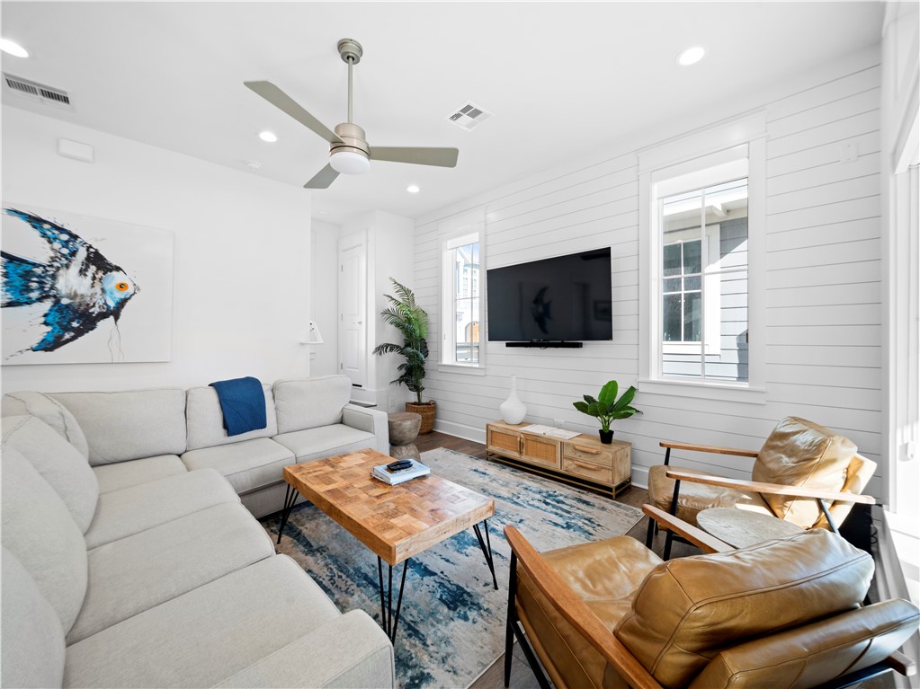 131 Sabal Property Photo 10