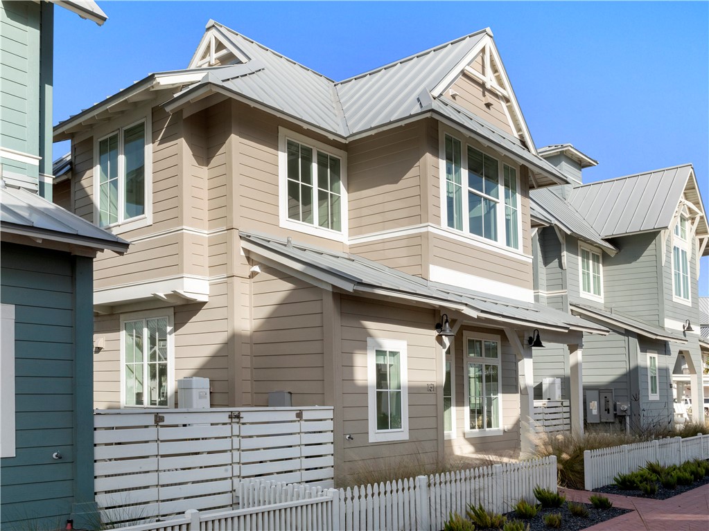 131 Sabal Property Photo 34