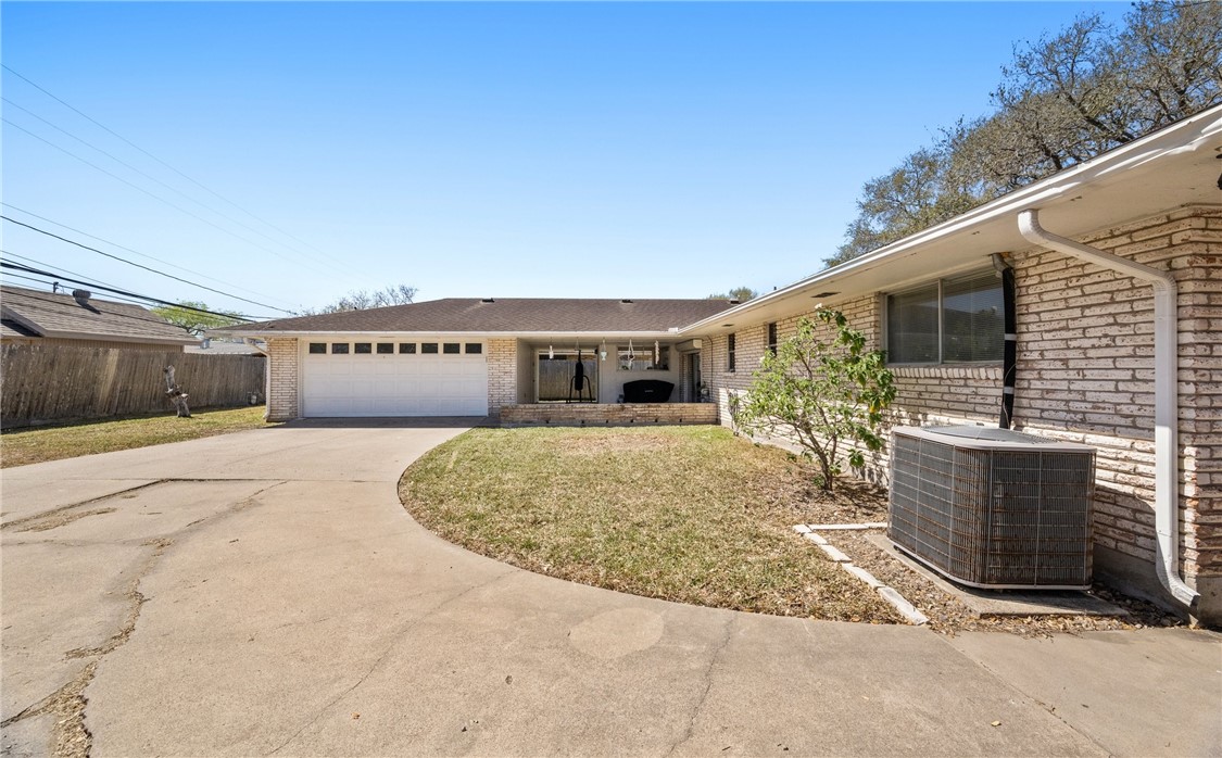 733 Brock Dr Property Photo 28