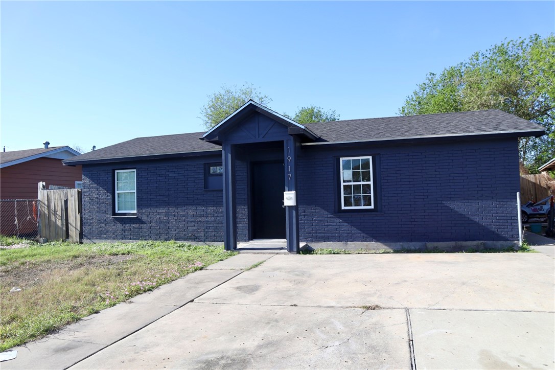 1917 Burnet St Property Photo