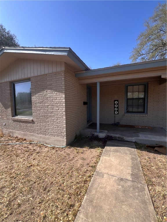 1321 Roosevelt Blvd Property Photo 2