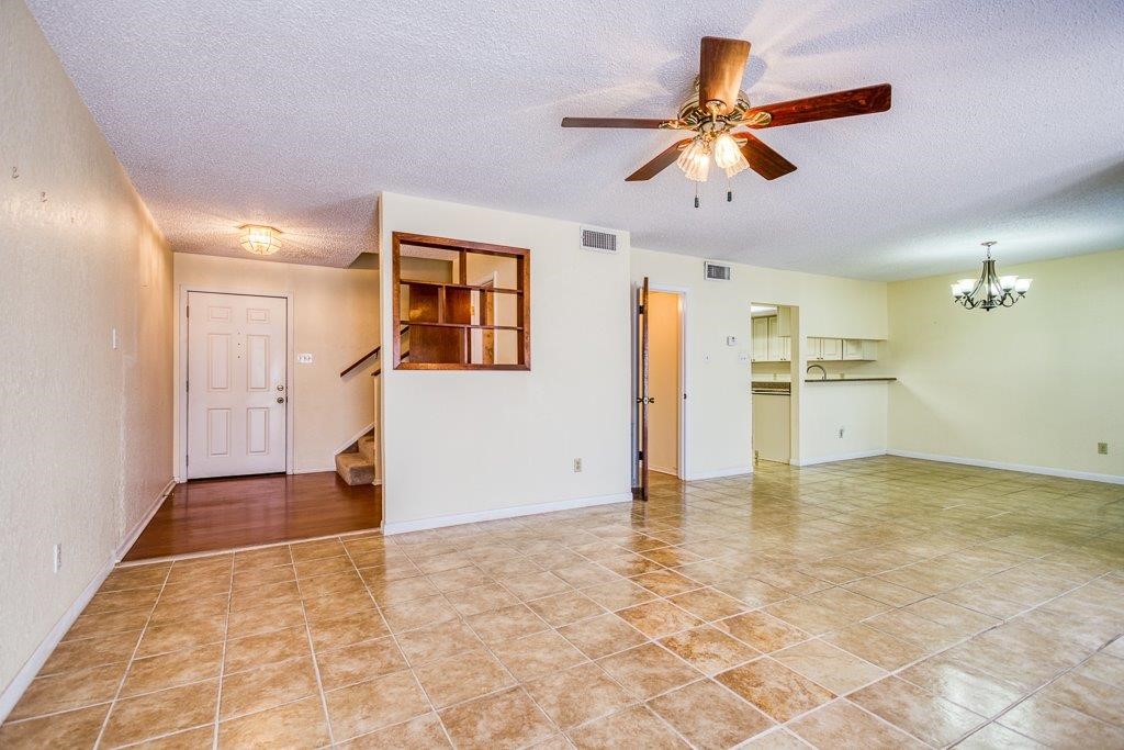 1459 Moore Ave Property Photo 8