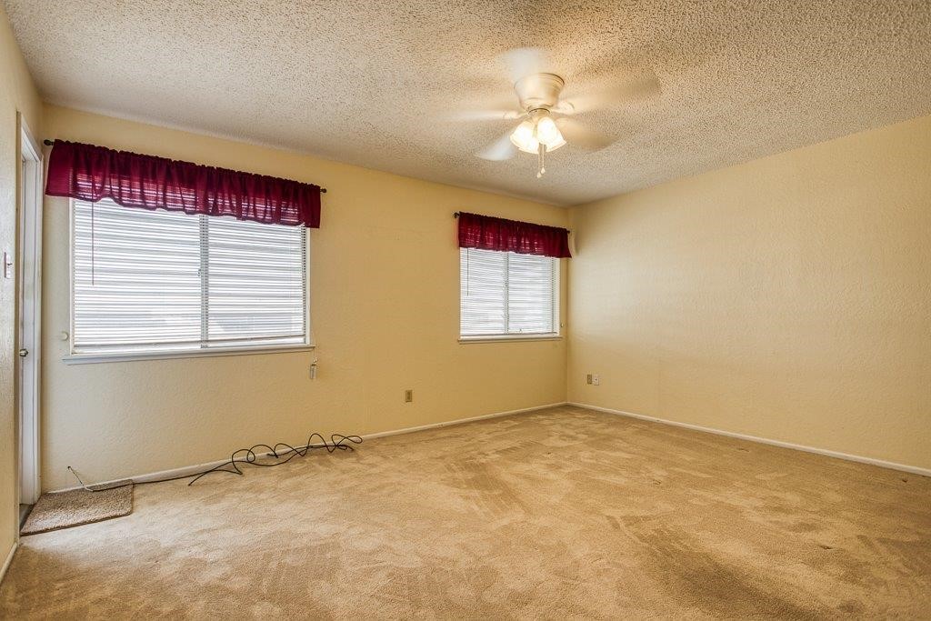 1459 Moore Ave Property Photo 19