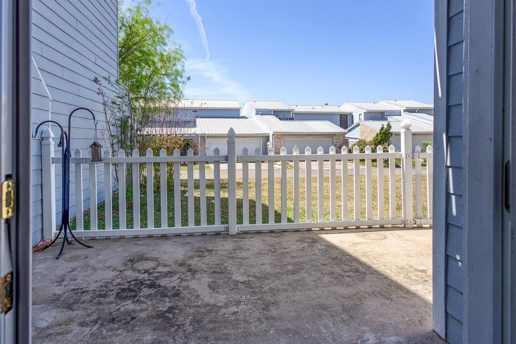 1459 Moore Ave Property Photo 31