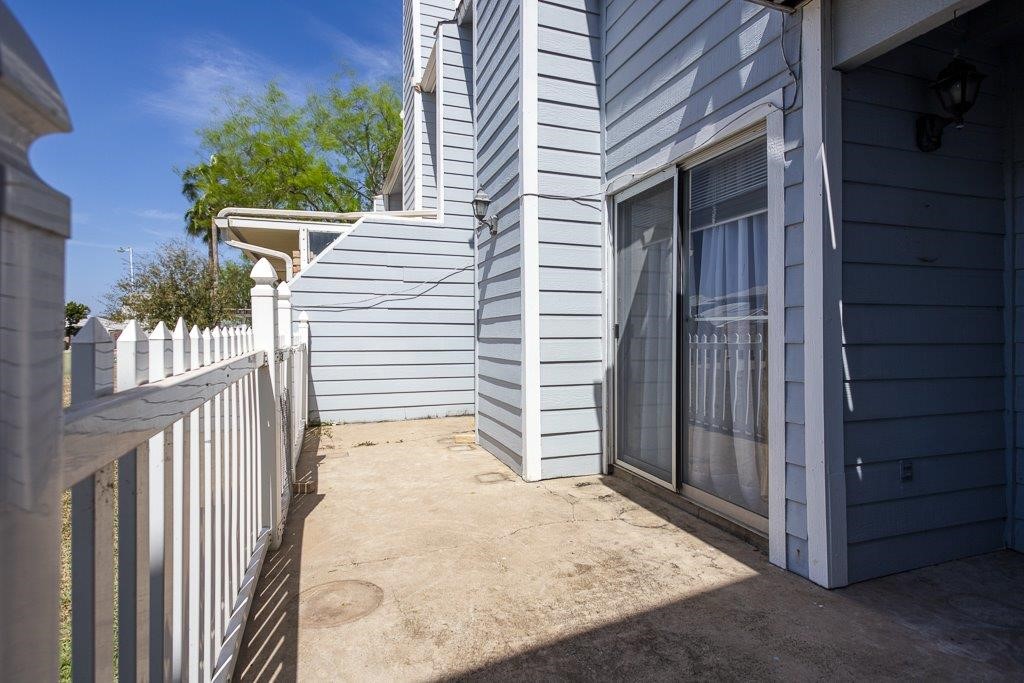 1459 Moore Ave Property Photo 34