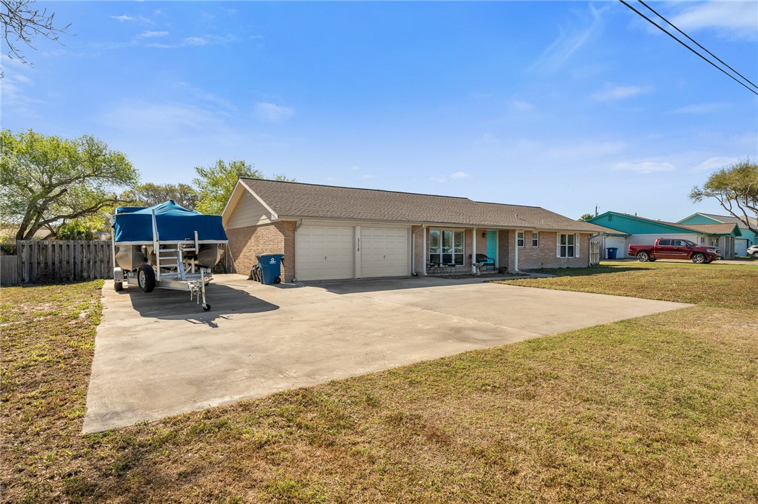 314 Inglewood Property Photo 2