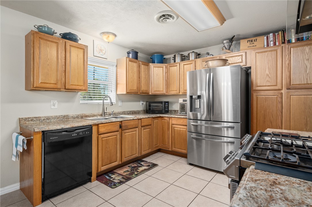 314 Inglewood Property Photo 13