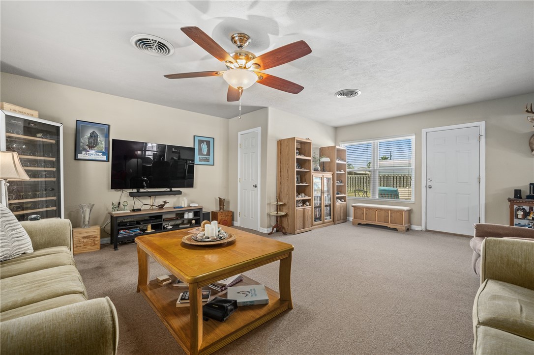 314 Inglewood Property Photo 20