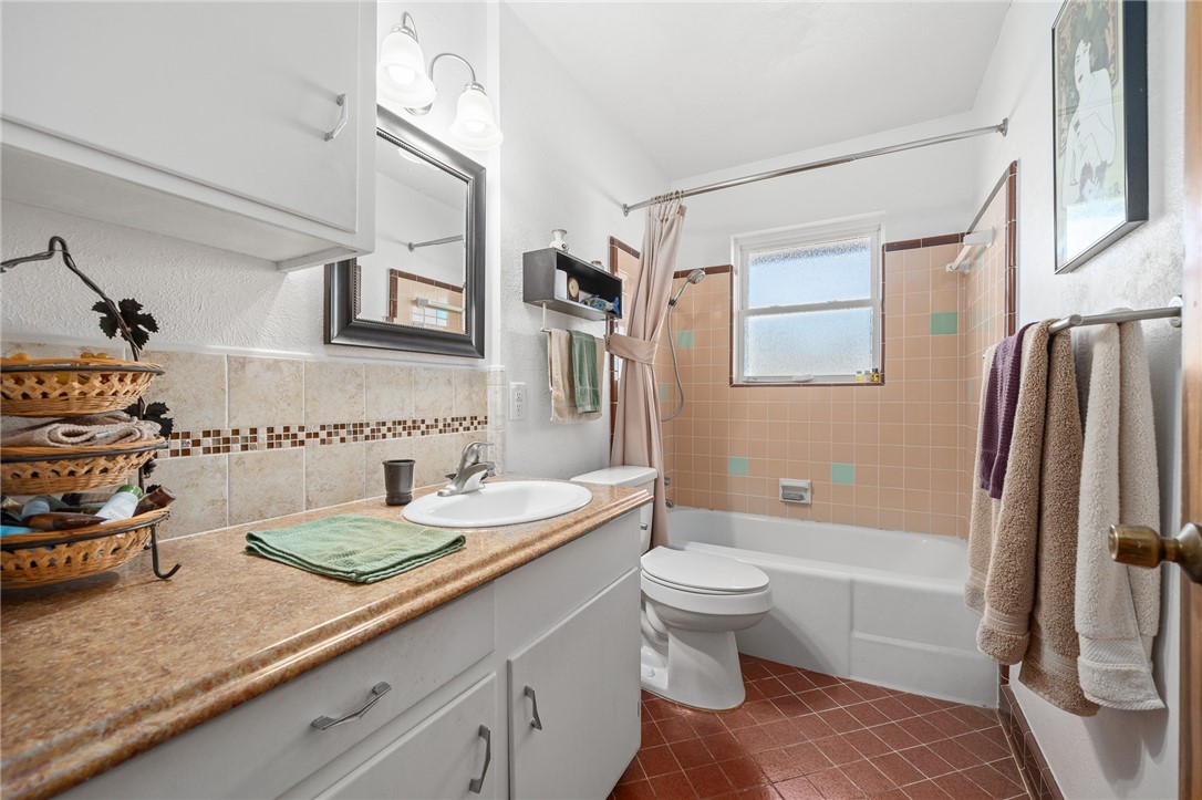 314 Inglewood Property Photo 22