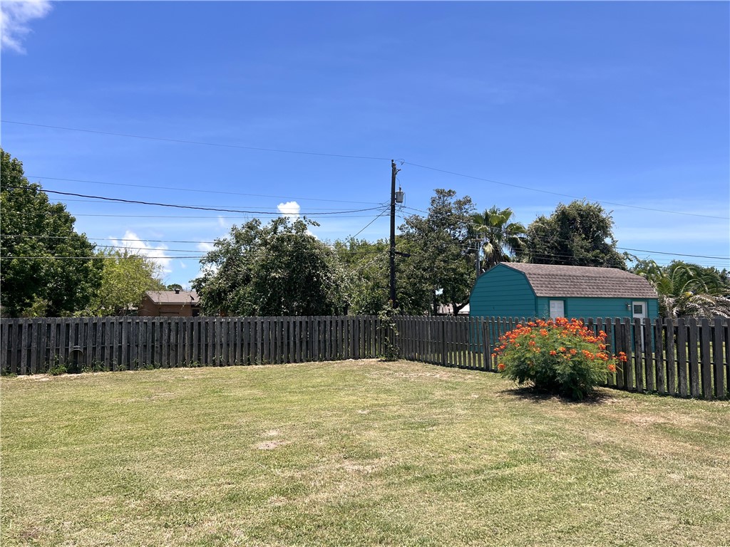 314 Inglewood Property Photo 27