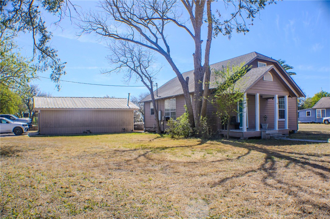 901 S Eugenia St Property Photo