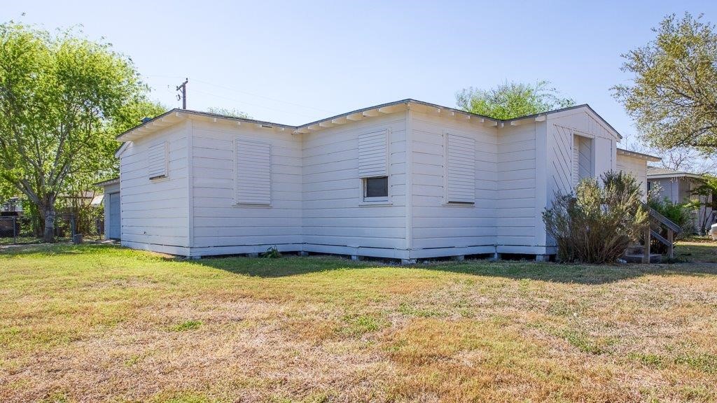 1302 Brentwood Dr Property Photo 11