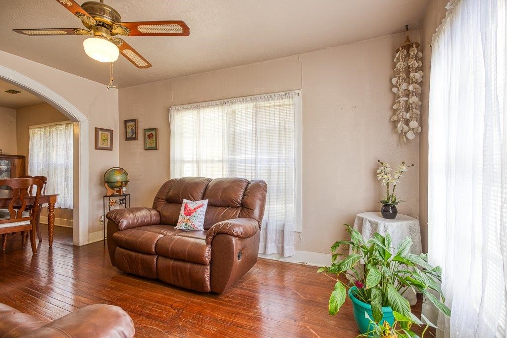 4133 Barrera Dr Property Photo 22