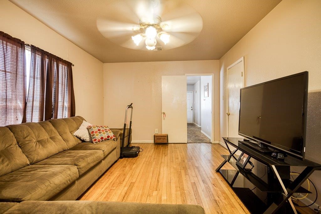 4133 Barrera Dr Property Photo 29