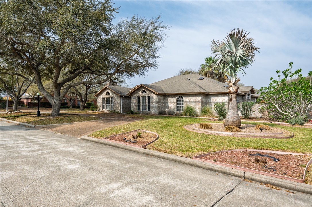 2817 Chapel View Dr Property Photo 3
