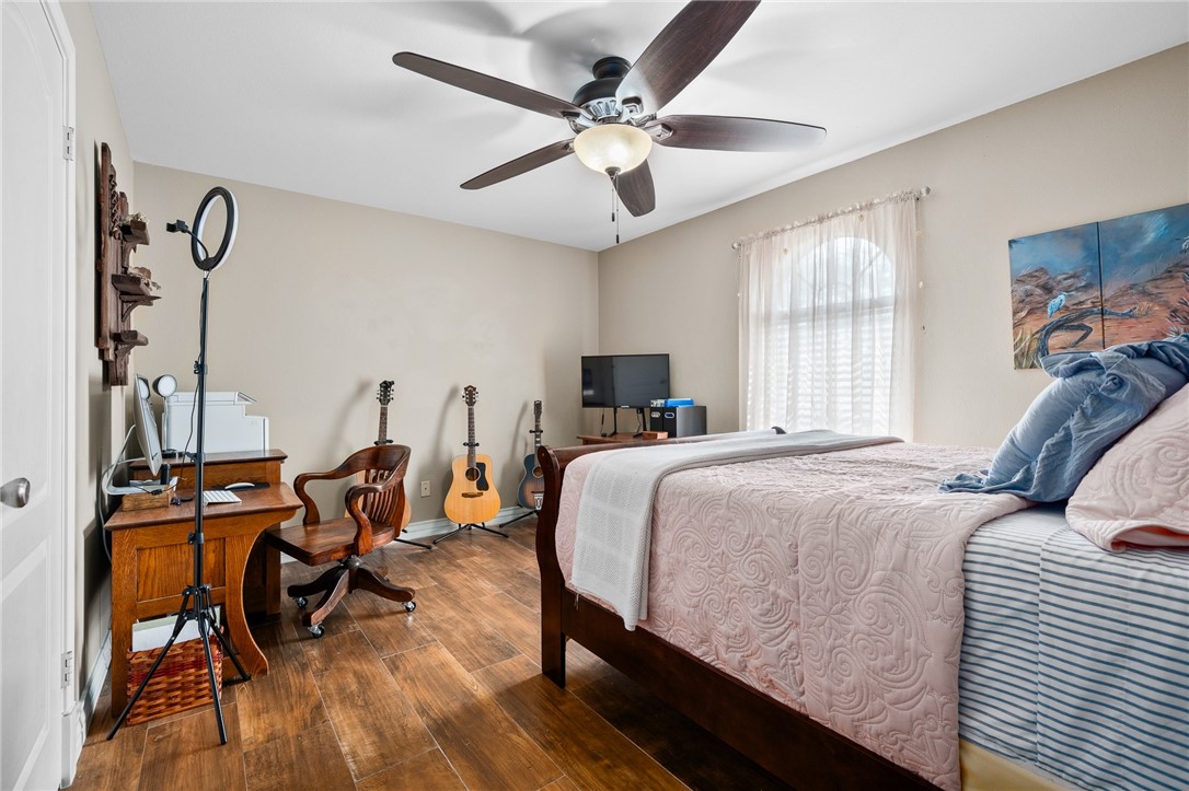 2817 Chapel View Dr Property Photo 23