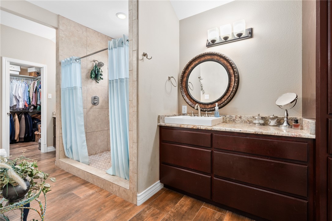 2817 Chapel View Dr Property Photo 27