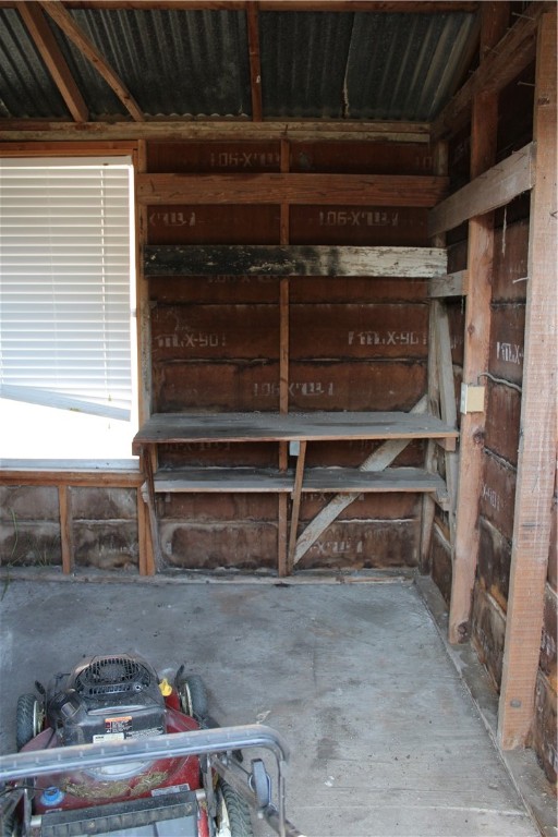 710 S Leona St Property Photo 31
