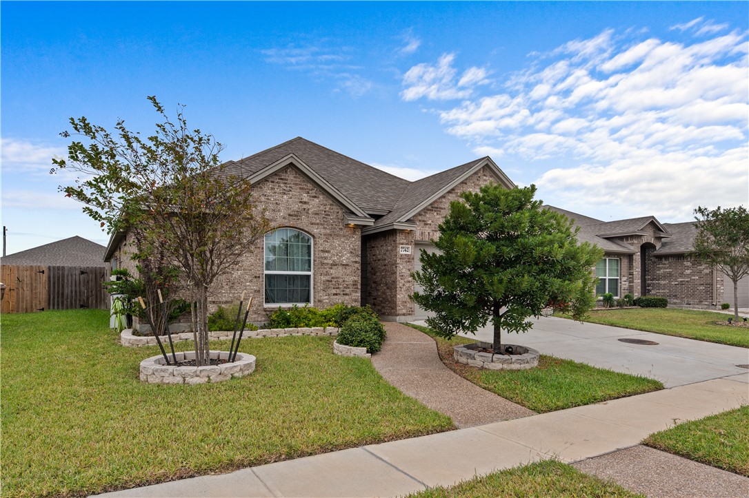 7742 Stampede Dr Property Photo