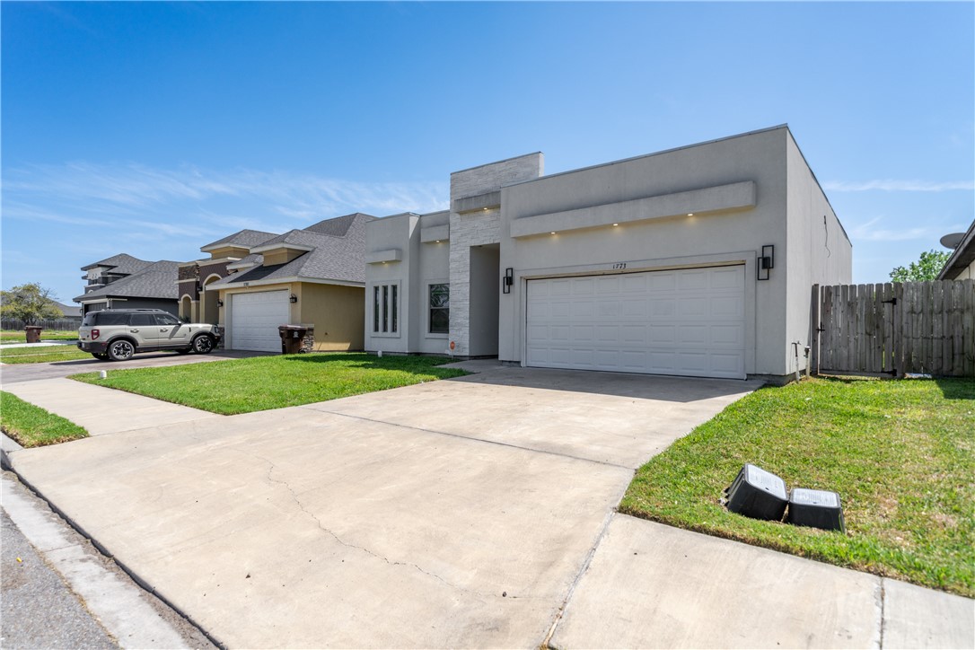 1773 Paraiso Dr Property Photo 3