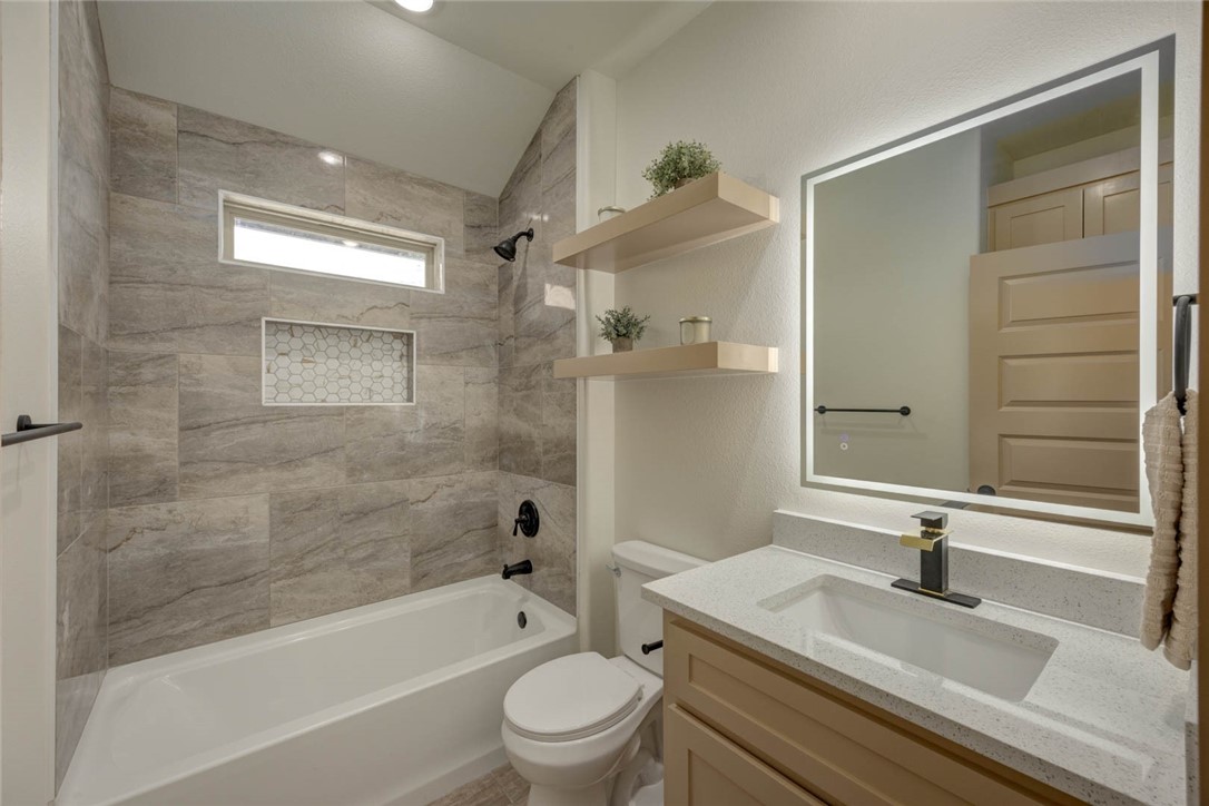 2533 Luzius Dr Property Photo 21