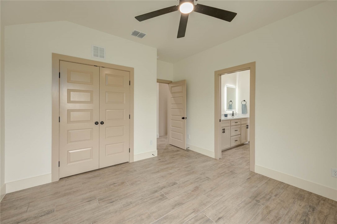2533 Luzius Dr Property Photo 22