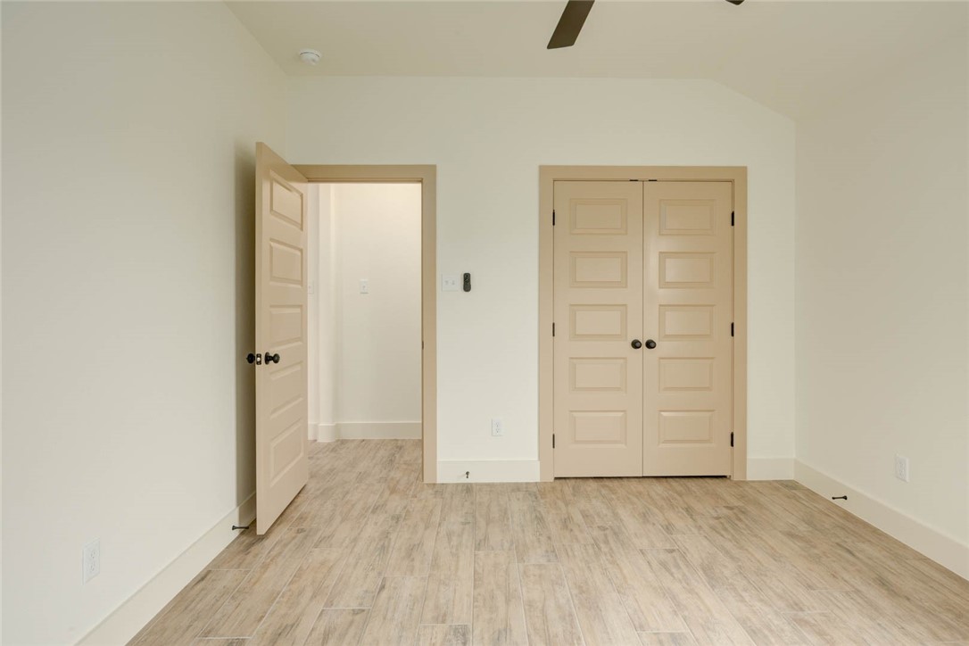 2533 Luzius Dr Property Photo 26
