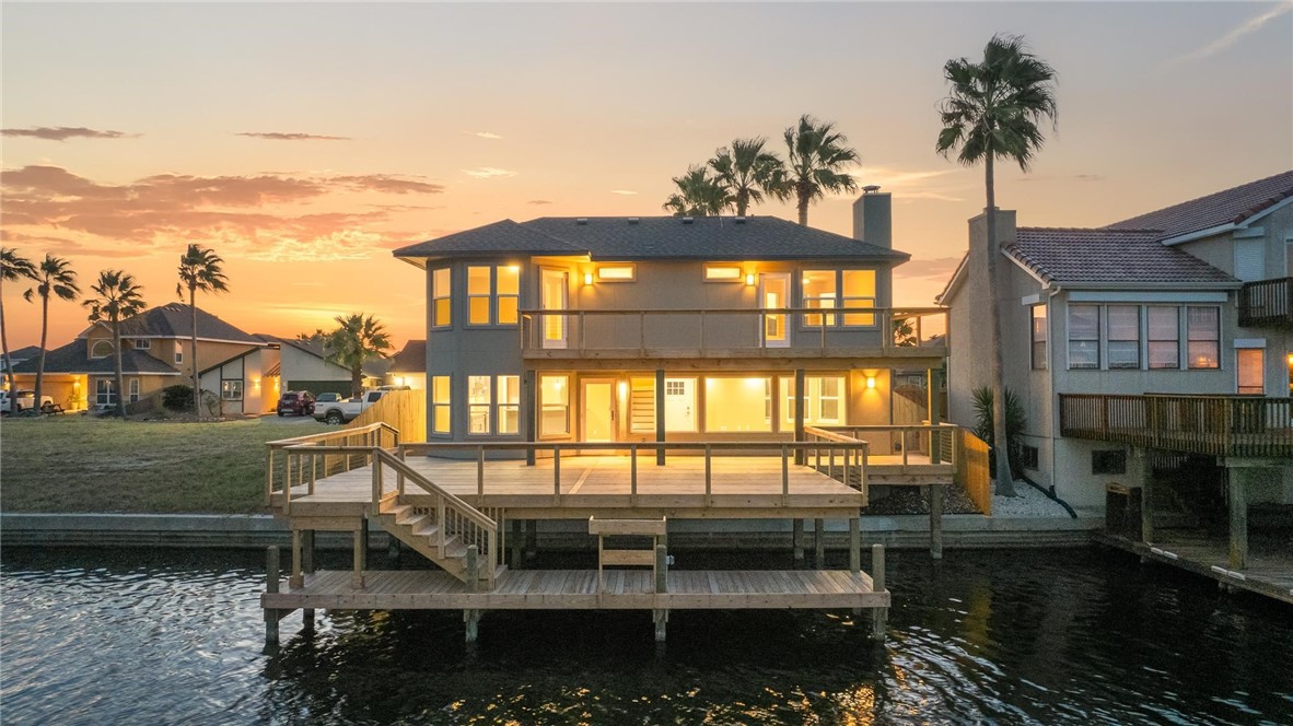 15334 Key Largo Ct Property Photo 2