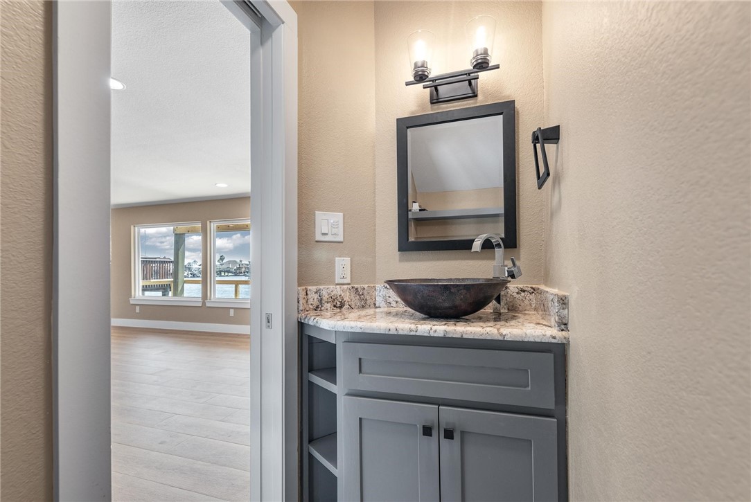 15334 Key Largo Ct Property Photo 17