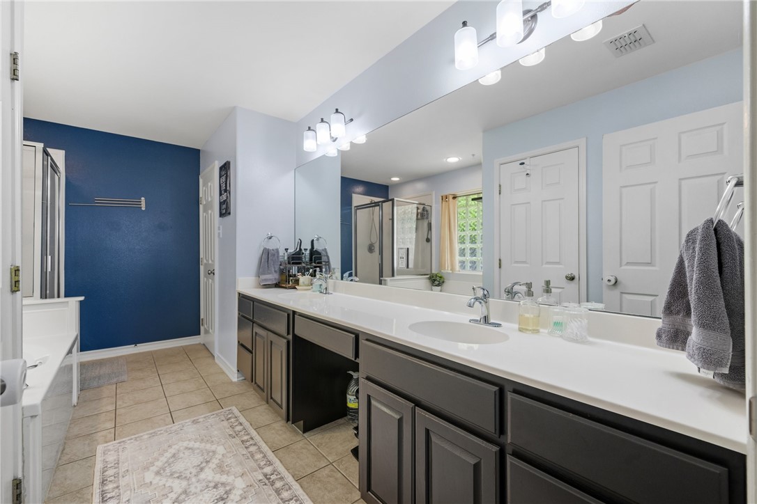 1209 Meadow Brook Dr Property Photo 16