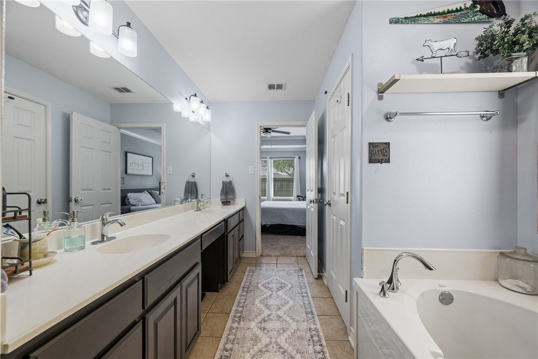 1209 Meadow Brook Dr Property Photo 18